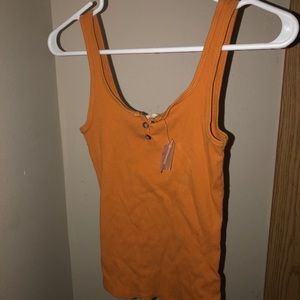 orange tank top